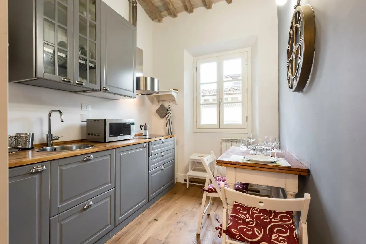 58 Via Guelfa Apartment Florence